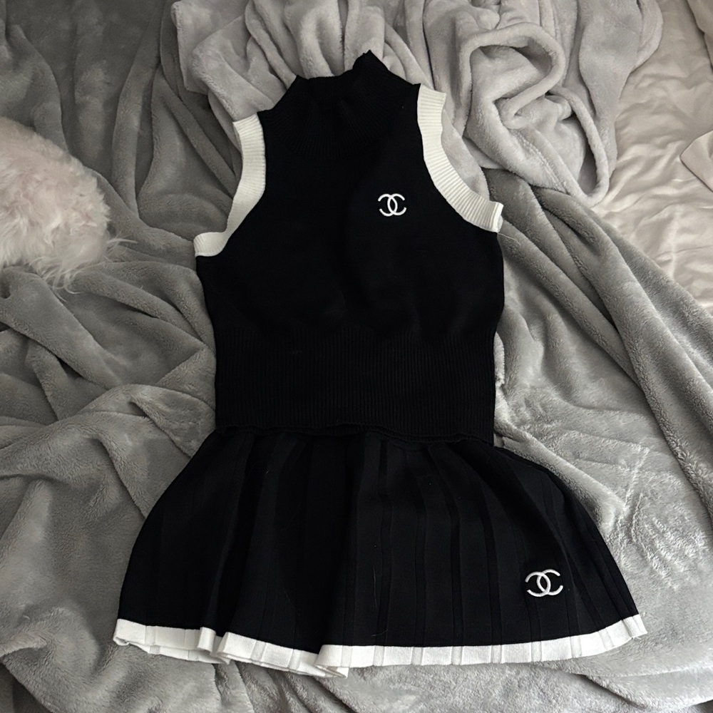 CHANEL Black and White Sleeveless Dress